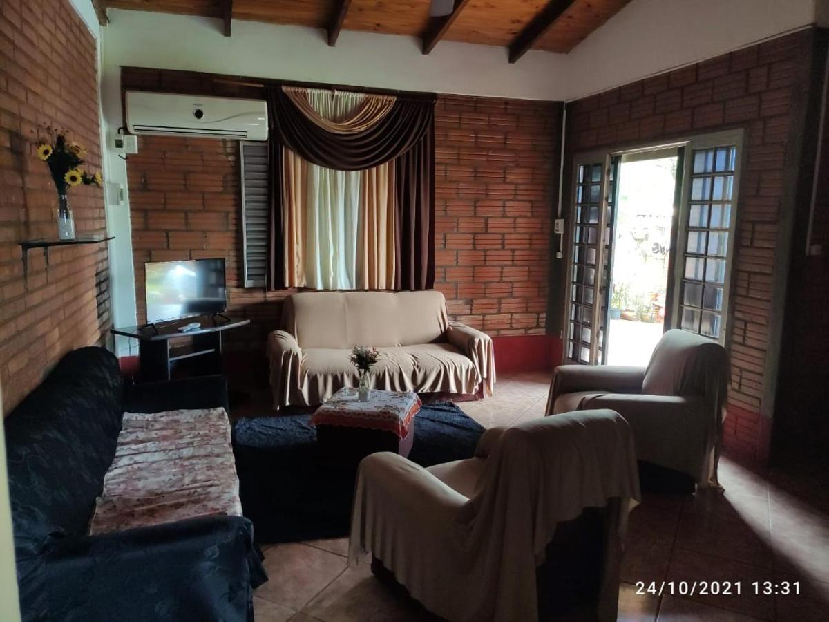 Iguazu Alojamiento "La Casa" Puerto Iguazú Esterno foto
